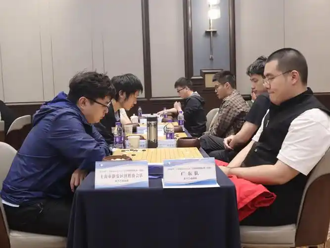 中超冲甲关键战上海双雄齐奏凯 沪上足球有望再现两队升级盛景